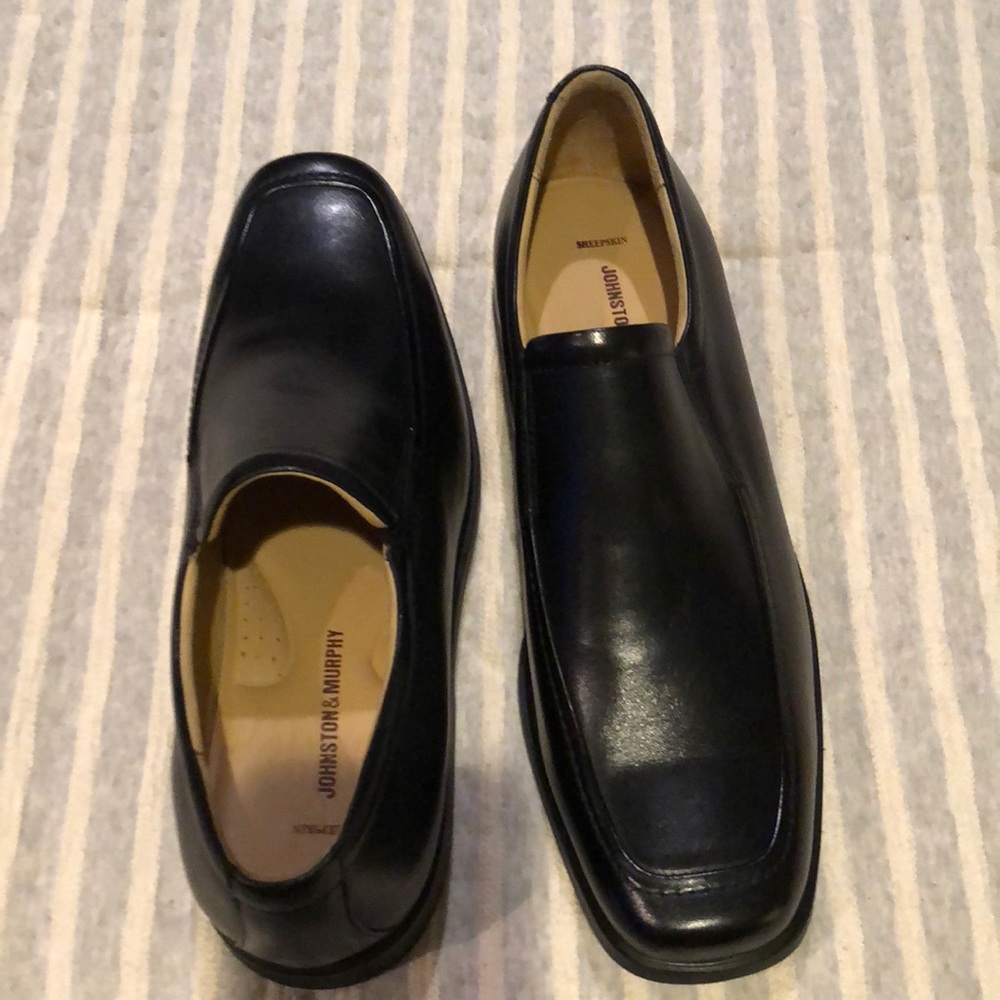 Black men’s Johnston and Murphy dress shoes